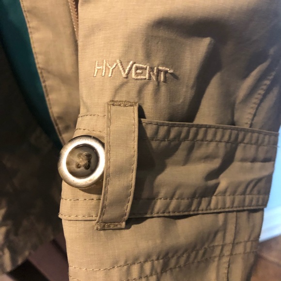 Women’s North Face rain jacket - Picture 5 of 6